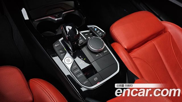 BMW 1-Series 2021 — photo 9