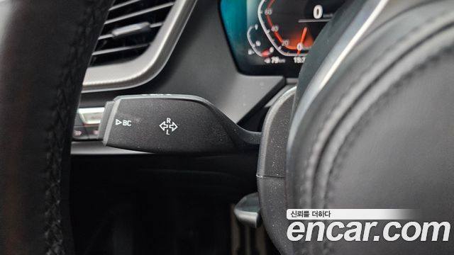 BMW 1-Series 2021 — photo 20