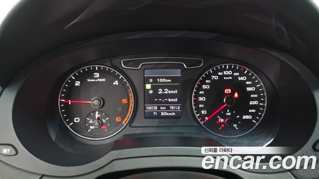 Audi Q3 2014 — photo 8