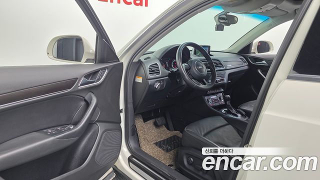 Audi Q3 2014 — photo 10