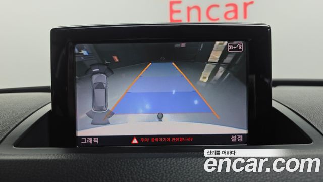 Audi Q3 2014 — photo 15