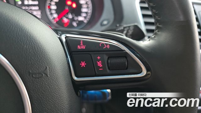 Audi Q3 2014 — photo 18