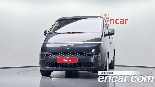 Hyundai Staria 2022 — photo 3