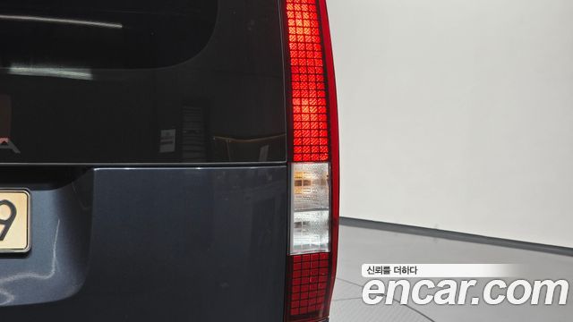 Hyundai Staria 2022 — photo 9