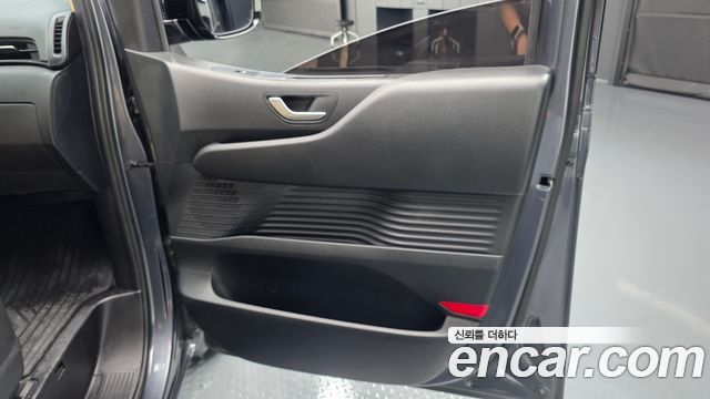 Hyundai Staria 2022 — photo 15