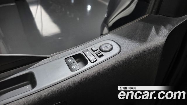 Hyundai Staria 2022 — photo 29