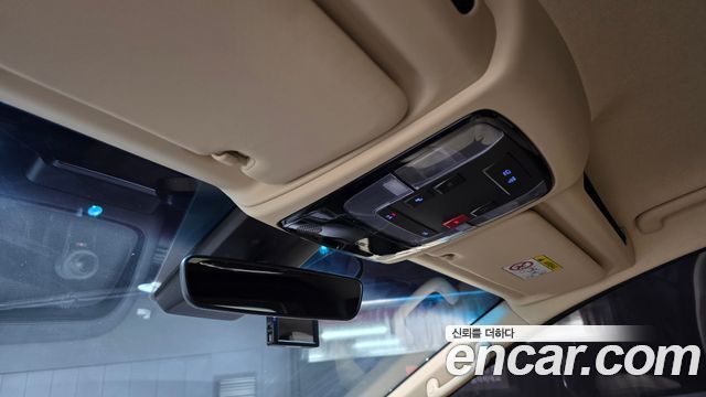 Hyundai Staria 2022 — photo 30