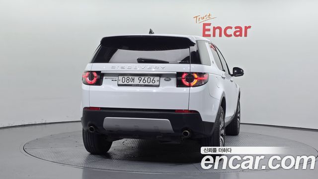 Land Rover Discovery Sport 2018 — photo 4