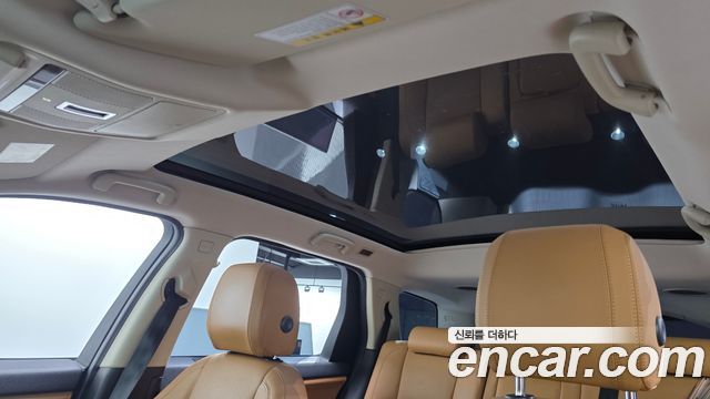 Land Rover Discovery Sport 2018 — photo 16