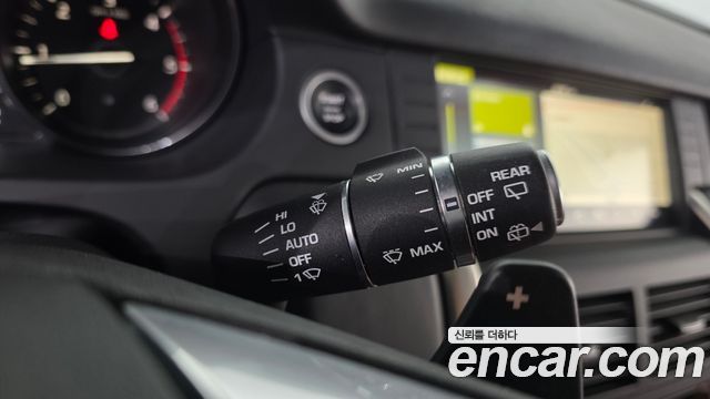 Land Rover Discovery Sport 2018 — photo 20