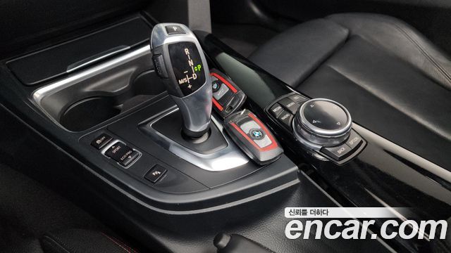 BMW 4-Series 2015 — photo 9