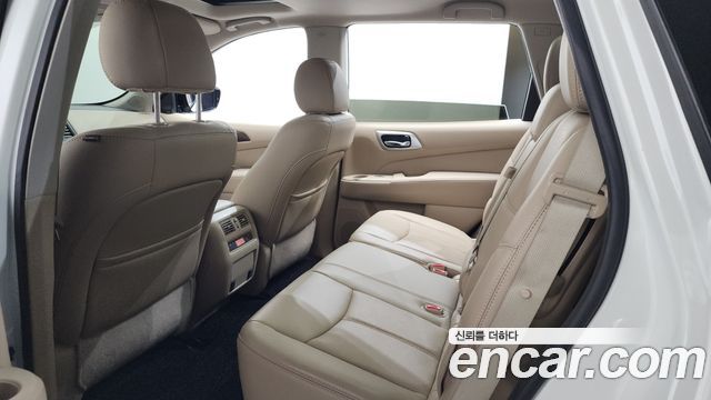Nissan Pathfinder 2017 — photo 17