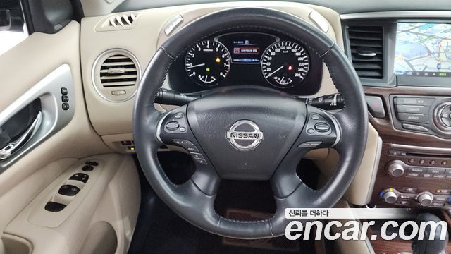 Nissan Pathfinder 2017 — photo 20