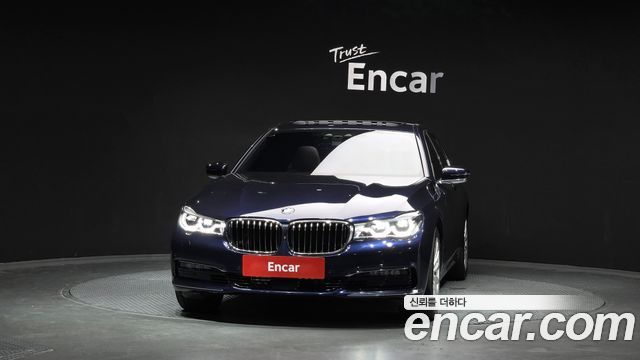 BMW 7-Series 2016 — photo 3
