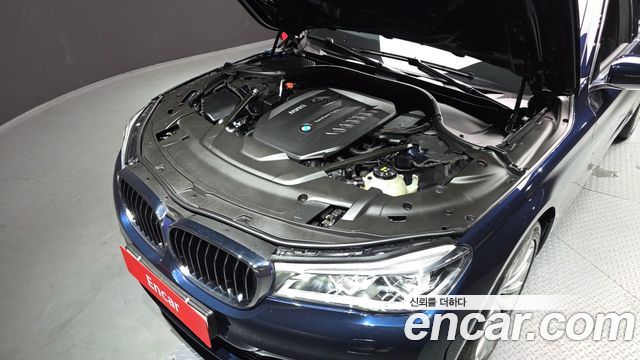 BMW 7-Series 2016 — photo 6