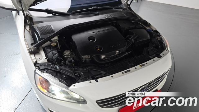 Volvo S60 2014 — photo 6