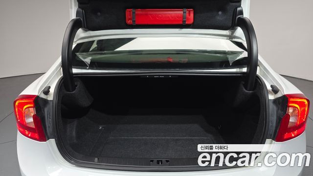 Volvo S60 2014 — photo 25