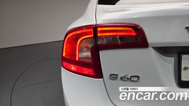 Volvo S60 2014 — photo 9