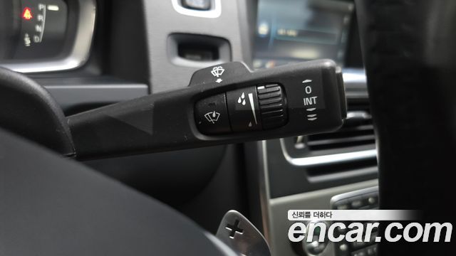 Volvo S60 2014 — photo 27