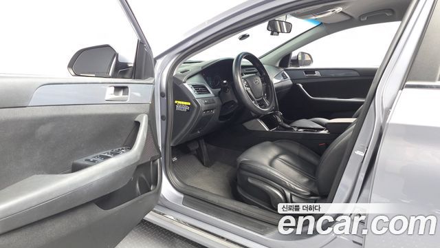 Hyundai Sonata 2017 — photo 10