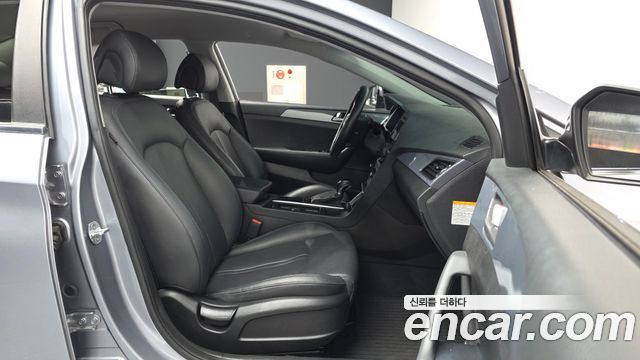 Hyundai Sonata 2017 — photo 11