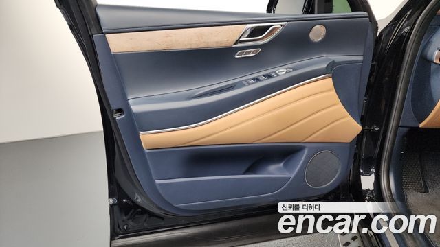 Genesis GV80 2022 — photo 14