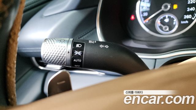 Genesis GV80 2022 — photo 36