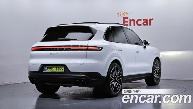 Porsche Cayenne 2025 — photo 2