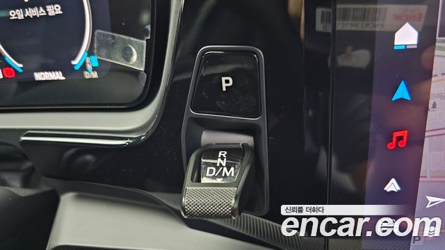 Porsche Cayenne 2025 — photo 12