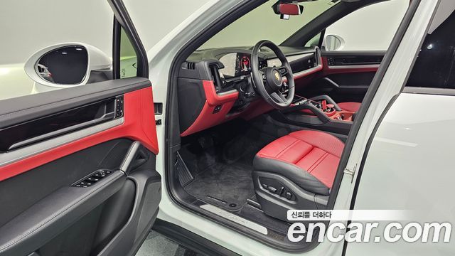 Porsche Cayenne 2025 — photo 13
