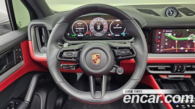 Porsche Cayenne 2025 — photo 21