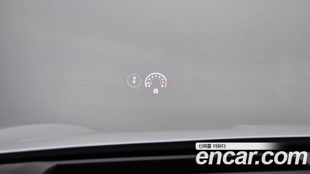 Porsche Cayenne 2025 — photo 24