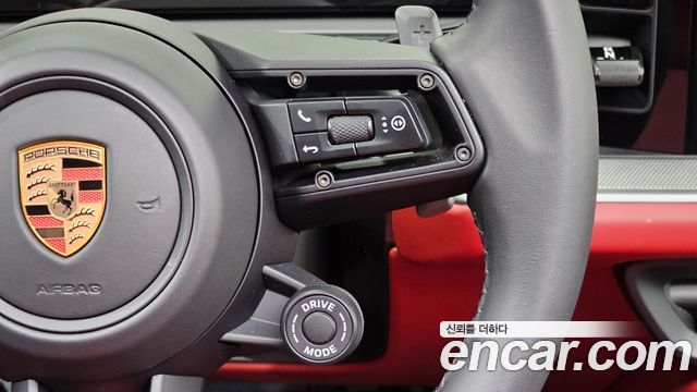 Porsche Cayenne 2025 — photo 32