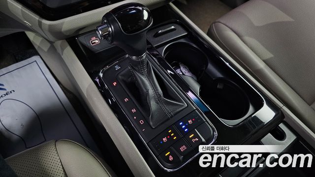 Kia Canival 2016 — photo 9