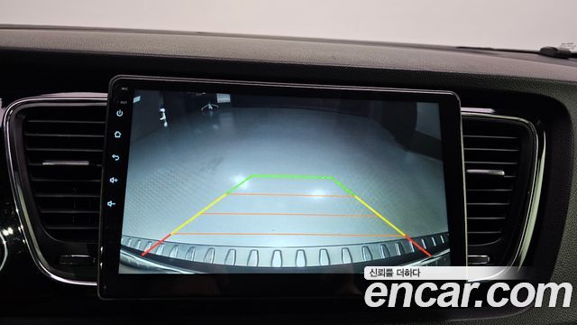 Kia Canival 2016 — photo 16