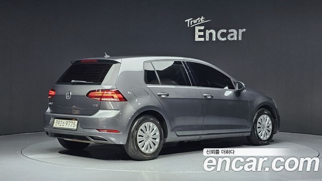 Volkswagen Golf 2017 — photo 2