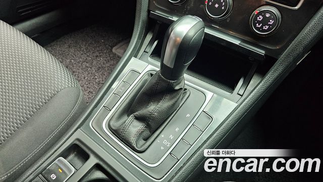 Volkswagen Golf 2017 — photo 9