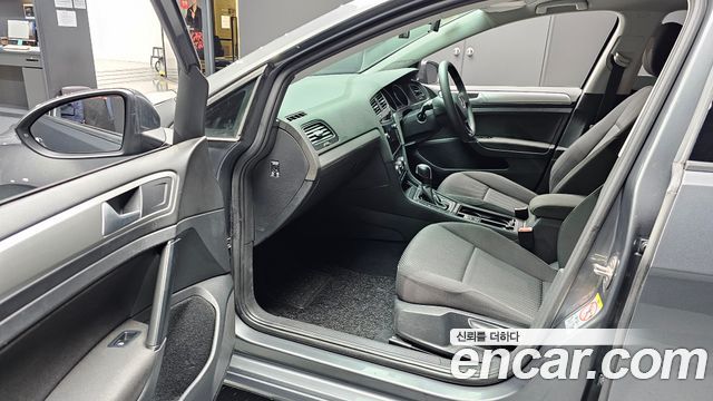 Volkswagen Golf 2017 — photo 11