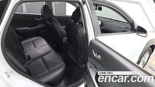 Hyundai Kona 2018 — photo 17