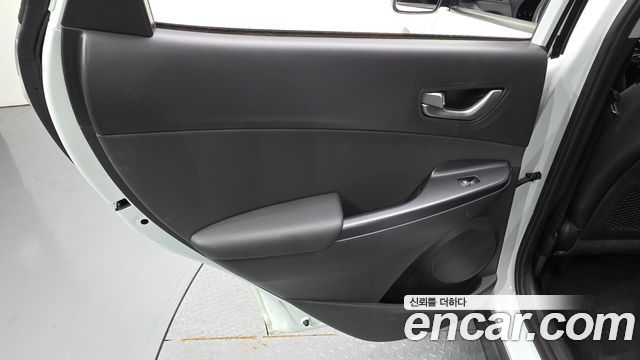Hyundai Kona 2018 — photo 15