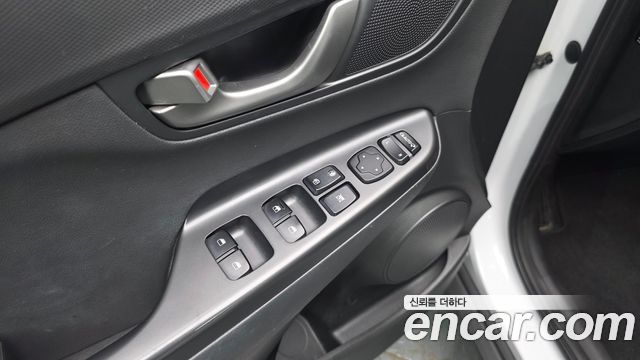 Hyundai Kona 2018 — photo 30
