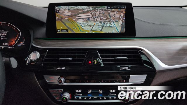 BMW Gran Turismo 2020 — photo 18