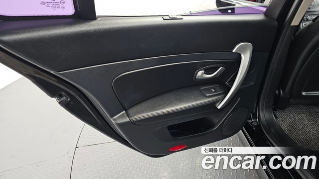 Renault Korea SM5  2016 — photo 15