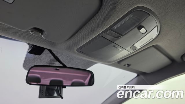 Hyundai AVANTE 2017 — photo 17