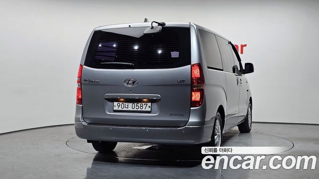 Hyundai Starex 2017 — photo 4