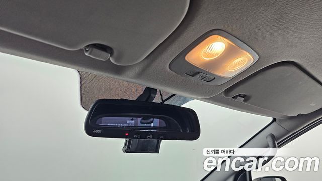 Hyundai Starex 2017 — photo 21