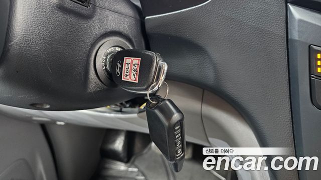 Hyundai Starex 2017 — photo 23