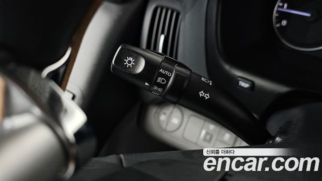 Hyundai Starex 2017 — photo 24