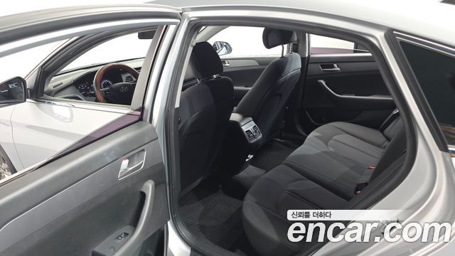 Hyundai Sonata 2017 — photo 17