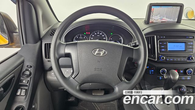 Hyundai Starex 2016 — photo 18